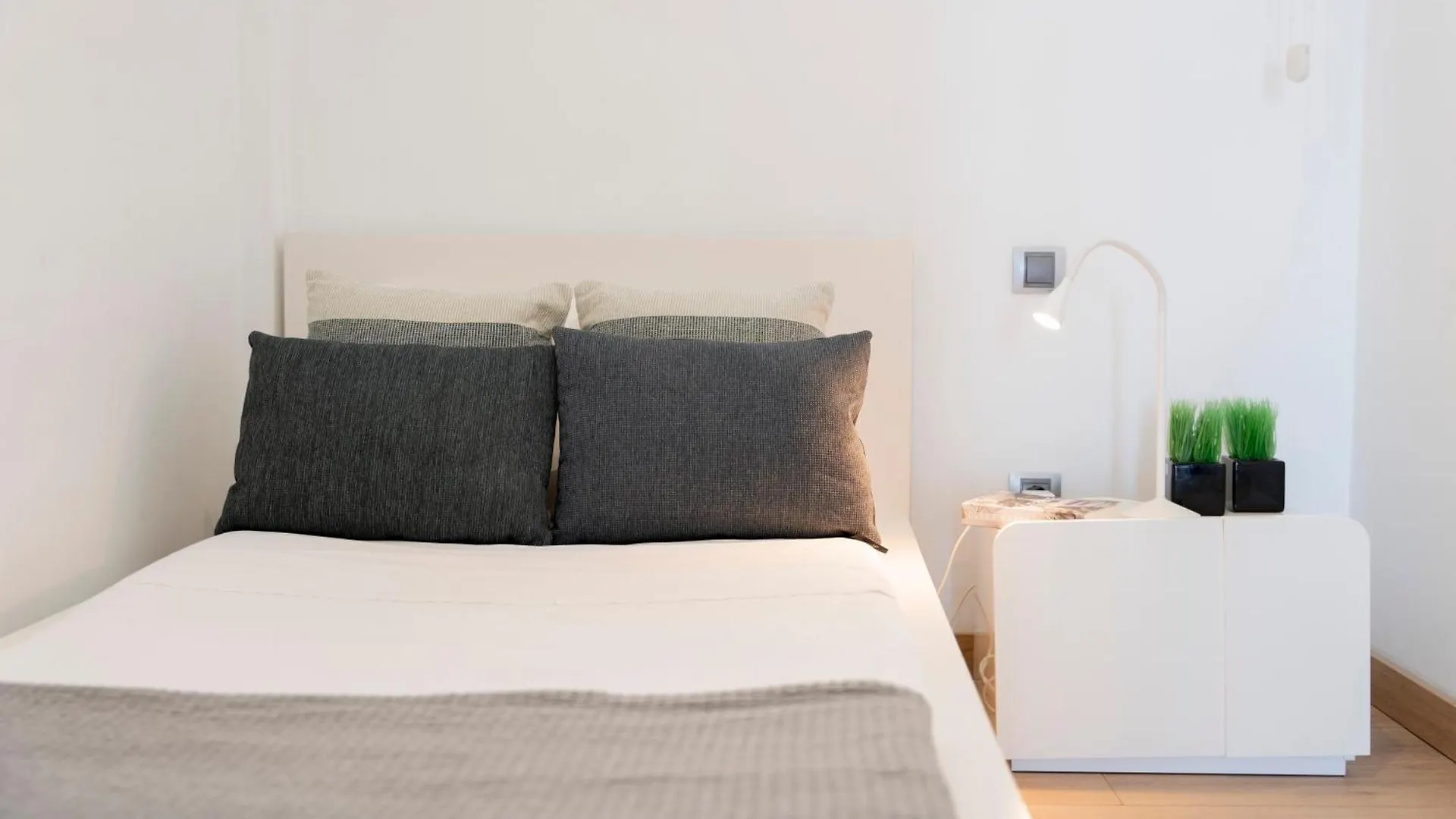 Modern Sea Front Apartment In Garachico 2 0*, 加拉奇科
